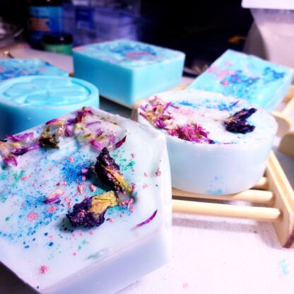 Excellent PEPPERMINT Oil FACE Soaps-Tussah Silk/Olive Oil  BetterSkin™ Holistics (me) SO Refreshing Skin Loving Ingredients - decorative - Image 3