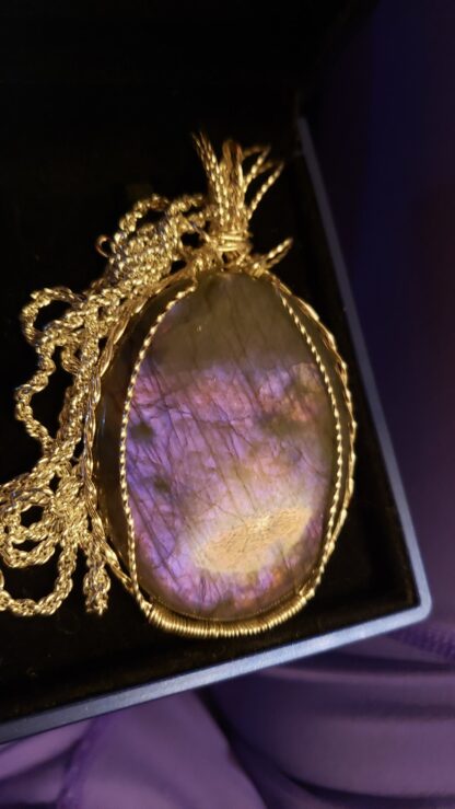 VERES™ 125ct AAA Huge Purple-Pink Finland mined Labradorite Silver Gemstone Pendant UNtreated +Add Solid 24in 925 Sterling Silver