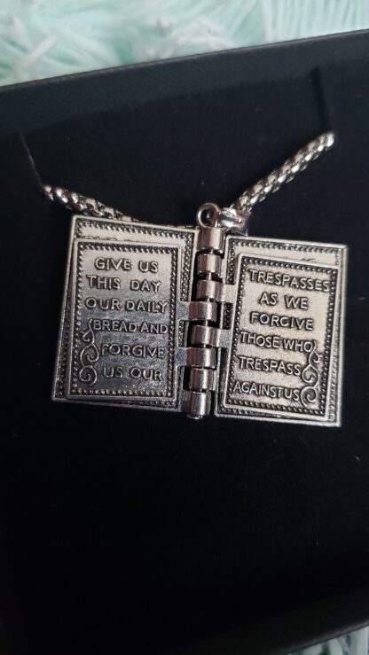 Vintage Silver Lords Prayer Pendant - Image 3